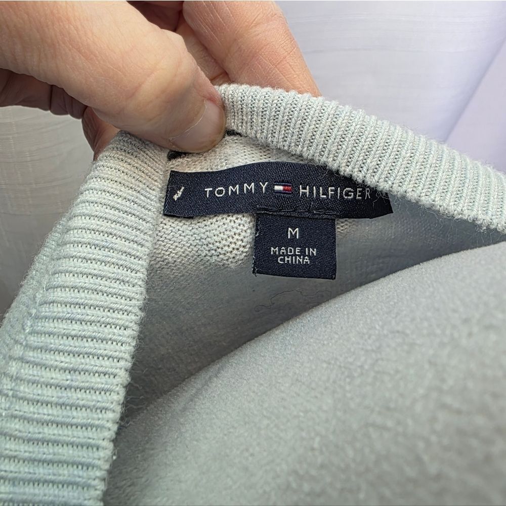 Tommy Hilfiger Blue Sailboat Print Crewneck Sweater Size Medium - Picture 5 of 6